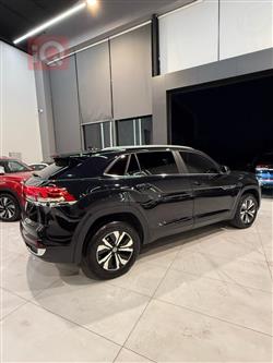 فولكسفاغن أطلس كروس سبورت